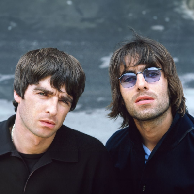 Fanii Oasis, între entuziasm și nostalgic, înaintea revenirii pe scene a celebrei trupe