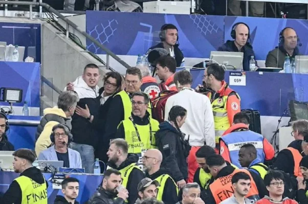 Liga Națiunilor la fotbal. Un bărbat a murit după ce a căzut de la mare înălțime peste loja presei