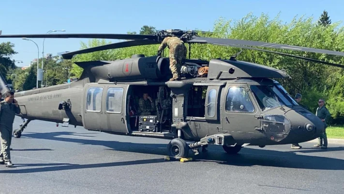 Polonia renunță la achiziția a 32 de elicoptere Black Hawk. Se reconfigurează prioritățile de apărare