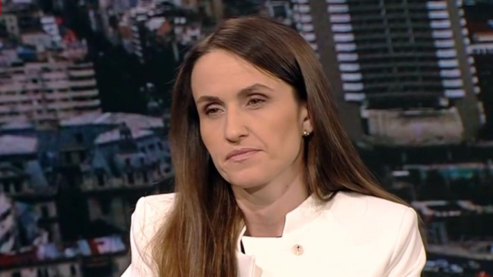 Oana Țoiu: România este ținta unui război hibrid. Ne așteptăm ca rețeaua de la alegeri sa opereze acum în Republica Moldova