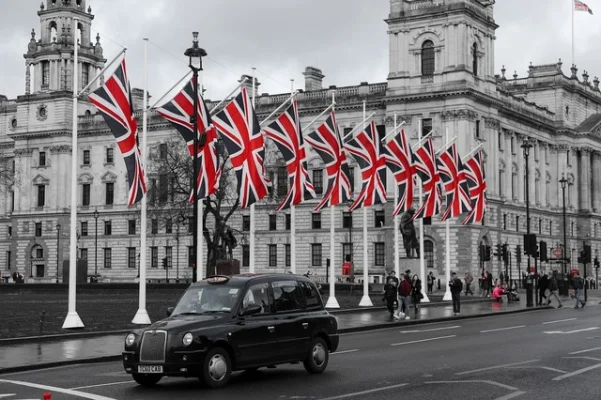 "Autogol spectaculos": Guvernul britanic a abandonat, fără explicații, un program inovator de cercetare militară