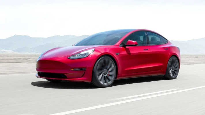 Vânzările Tesla în Europa scad înaintea livrărilor noii versiuni Model Y