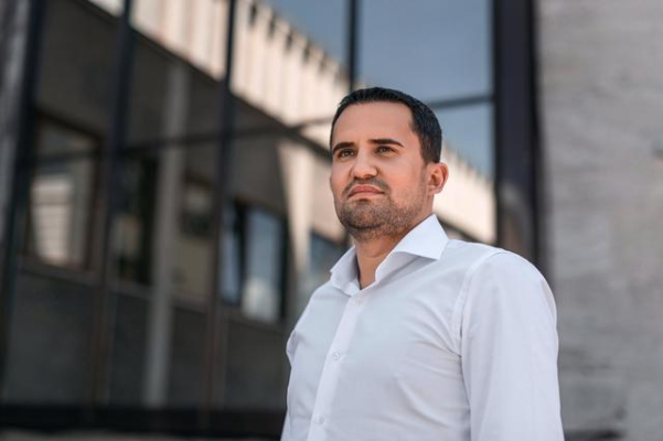 Ciprian Şerban: Ministerul Transporturilor a fost, din punctul meu de vedere, nava amiral a Guvernului României şi îmi doresc să rămână în continuare aşa/ Atragerea de fonduri europene şi reducerea cheltuielilor, obiective ale mandatului său