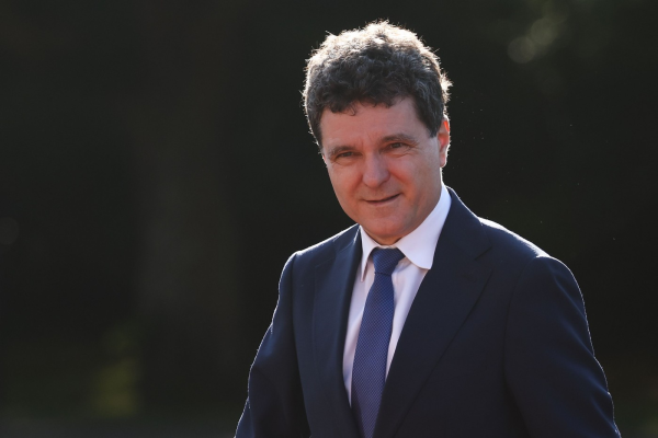 Nicușor Dan participă la reuniunea Consiliului European de la Bruxelles, la o zi după prezența la summitul NATO. Agenda discuțiilor și mandatul cu care merge președintele
