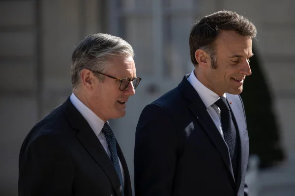 Primul summit Regatul Unit – Uniunea Europeană de după Brexit, axat pe apărare / Premierul Starmer promite o ”resetare” a cooperării