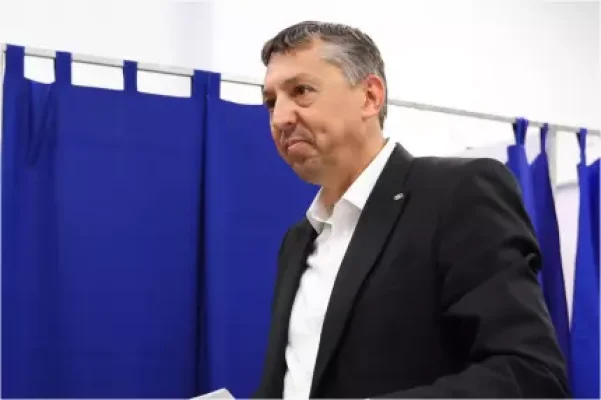 SURSE: Daniel David, favorit pentru a deveni premier interimar în locul lui Ciolacu. Alte nume luate în calcul