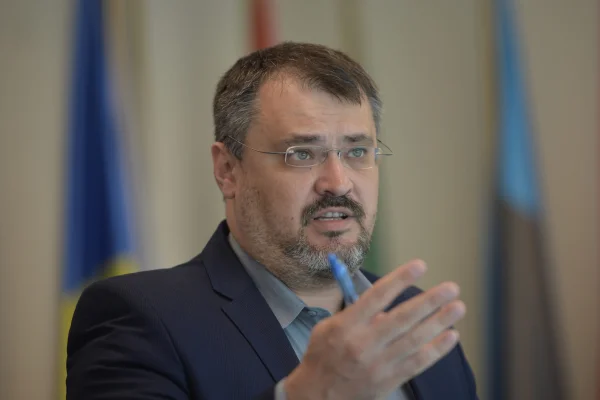 STENOGRAME INCENDIARE de la negocierile pe noile taxe și impozite. Mărul discordiei: Reforma fiscală. Schimb de replici între Ghinea și Câciu