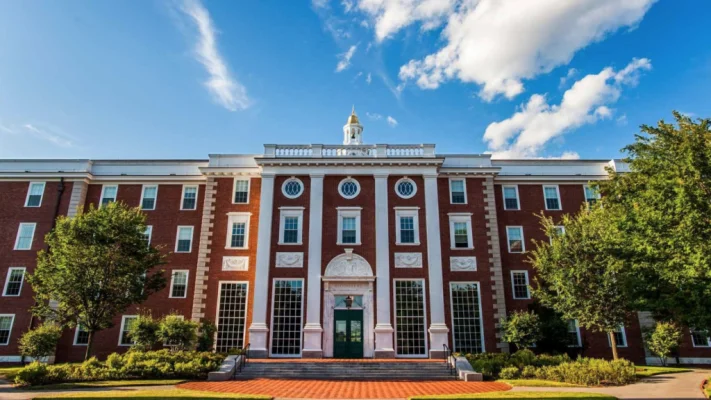 Donald Trump dă asigurări că va „câștiga” disputa cu Universitatea Harvard