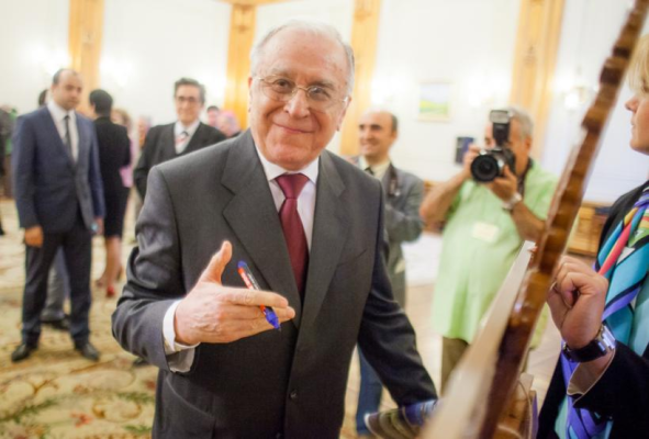 Ultimul mesaj al lui Iliescu:Libertatea se întreține cel mai greu,mai ales când o primești de-a gata
