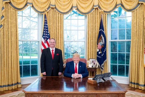 România, lăudată de omul trimis de Trump la București să supervizeze primul tur al prezidențialelor. "A depășit standardele internaționale de democrație"