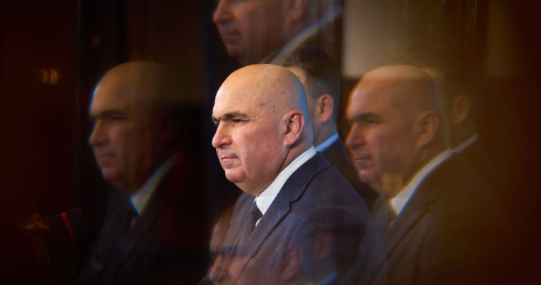 Bolojan: Noi plătim cele mai mari dobânzi din regiune şi din Uniunea Europeană