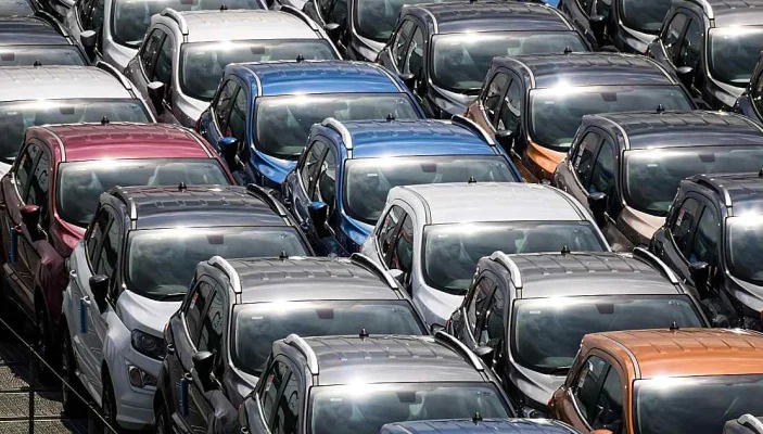 Prăbușire pe patru roți: Piața auto din România scade cu peste 30% în mai