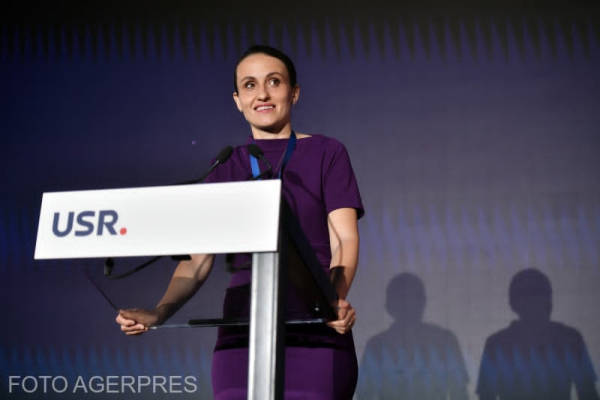 • 	Oana Ţoiu, marea "speranță" a Guvernului Bolojan, fără pregătire în domeniu. Chirieac: O mare dezamăgire! Va fi imposibil