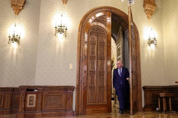 Bolojan despre lupta anticorupție: La un moment dat, lupta anticorupție a ajuns efectiv să inhibe decizii. În anumite zone pierderile prin fuga de răspundere au fost destul de mari, acoperind anumite pierderi care ar fi putut fi din această chestiune
