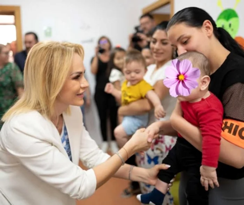 Gabriela Firea critică dur taxarea mamelor: „Nu se îmbogățește nicio mamă în timp ce-și crește puiul nou-născut”