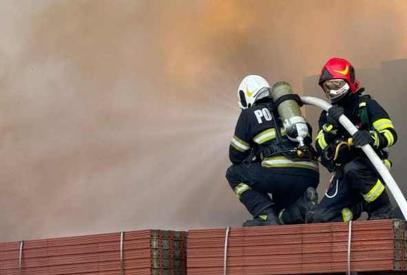 Incendiu la Termocentrala Paroșeni, toți minerii din Vulcan și Lupeni au fost scoși din mine