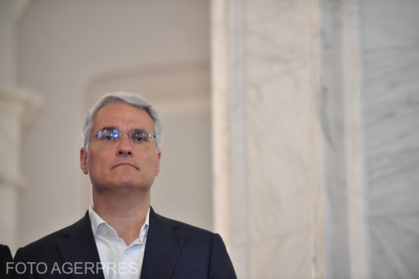 • El e "embrionul" viitorului partid prezidențial? Chirieac: Scăpați de domnul Boloș