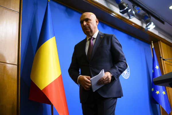 Bolojan: Ne așteaptă Junk. Pentru fiecare 100 de lei încasați, statul a cheltuit 132