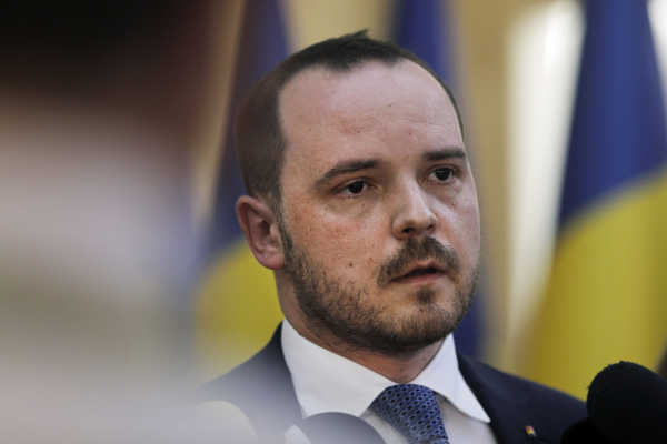 Ministrul Sănătății susține că 16 luni a stagnat construcția unui spital, din cauza a trei nuci