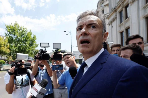 Florian Coldea, despre fotografiile publicate de Elena Lasconi: „Mă delimitez de această acțiune!”