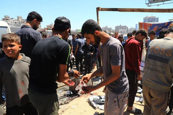 Cel puțin 15 morți într-un atac israelian, lângă un centru de ajutor umanitar din Rafah