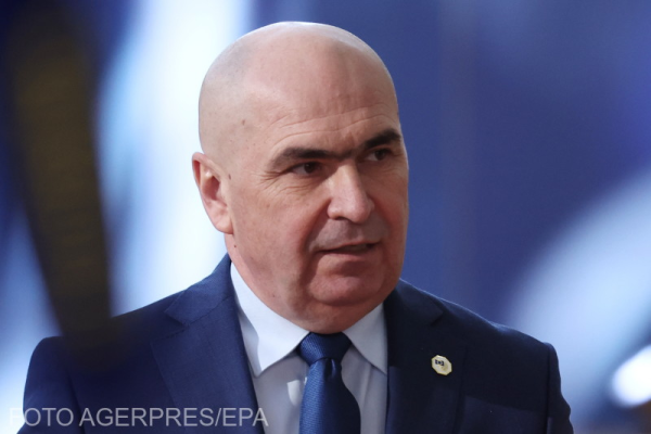 • 	Românii la dietă, Guvernul la all-inclusive: 5 vicepremieri, 3 fără portofoliu. Chirieac: Nu exiști politic! Ești tu cu secretara și șoferul!