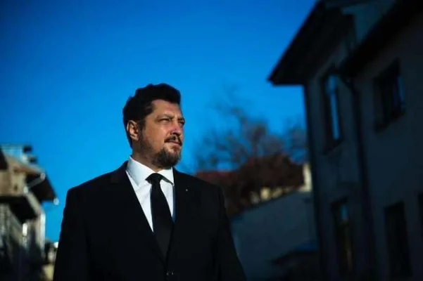 Claudiu Târziu, pus să aleagă între Călin Georgescu şi Ilie Bolojan: Mi-e imposibil să aleg. Eu mă tem că Bolojan va fi mai degrabă executantul unor interese politice, pentru că va fi presat din multe părţi - VIDEO