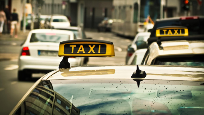 Dacian Cioloș, despre taximetristul amendat pentru că l-a refuzat: „Nu am reclamat niciun șofer și nu cred că a fost vina taximetristului”