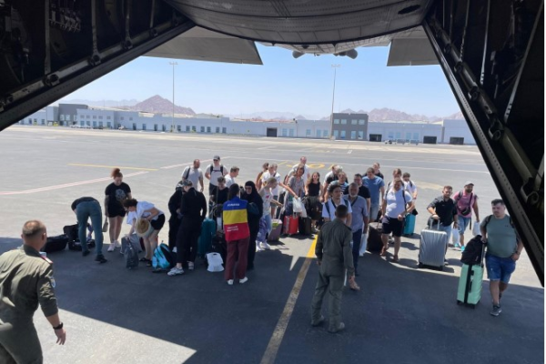 Încă 37 de cetățeni români din zona de conflict armat din Orientul Apropiat au fost repatriați