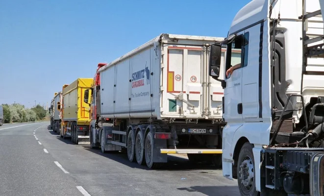 Atenţionare de călătorie: Restricţii de circulaţie pentru camioanele de mare tonaj în Ungaria