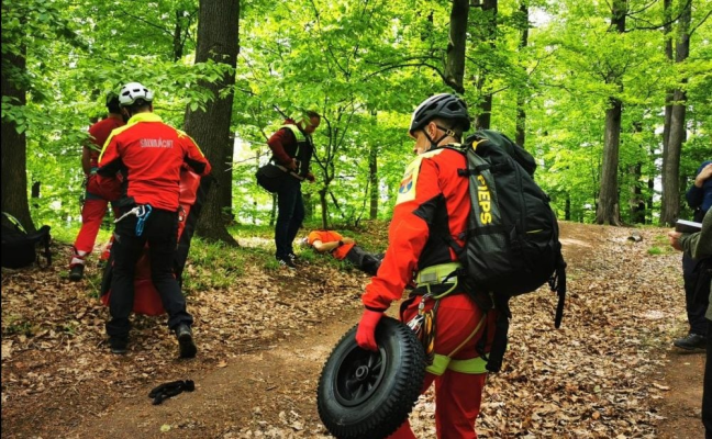 Salvamont Maramureş reia acţiunea de căutare a doi ucraineni, după ce joi salvatorii au fost direcţionaţi într-o zonă greşită, de către o femeie din Ucraina
