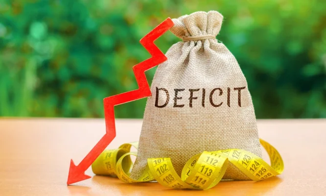 Deficitul de cont curent al României a crescut cu 60% în primele patru luni, la peste 10,1 miliarde de euro