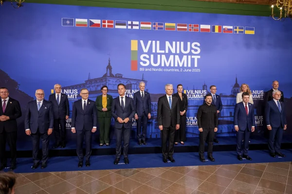 Corespondență de la Vilnius. Cu ce lideri europeni va avea Nicușor Dan discuții față în față / Cine îl însoțește pe președintele României la summitul B9