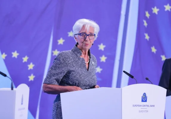 Lagarde vrea ca euro să devină monedă globală: „Trebuie să acționăm acum"