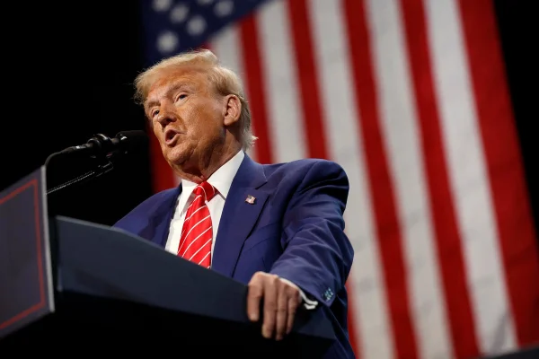 Fără intervenţia SUA în Al Doilea Război Mondial, ţările europene ar vorbi în germană, susține Donald Trump