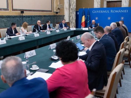 Ilie Bolojan și Cseke Attila, întâlnire cu angajații din administrație. Ce au discutat?