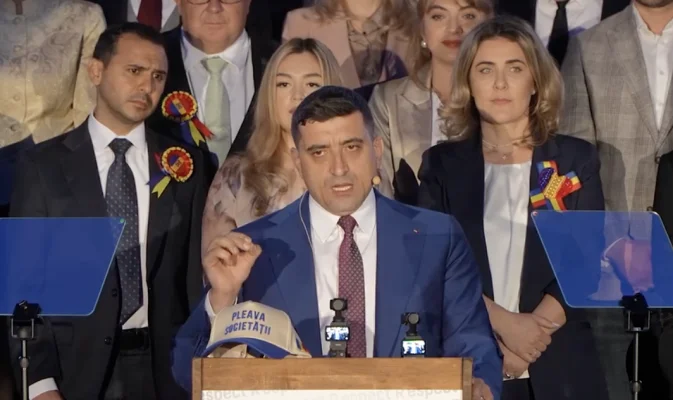 Simion, aberatii in documentele inaintate CCR. Sugereaza ca Delia Matache, Mihai Bendeac, Irina Rimes si altii au fost platiti de francezi