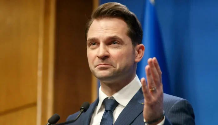 Sebastian Burduja: „Unul din cinci bucureșteni nu are apă caldă. Nicușor Dan a ridicat «dușul rece» la rang de politică publică”