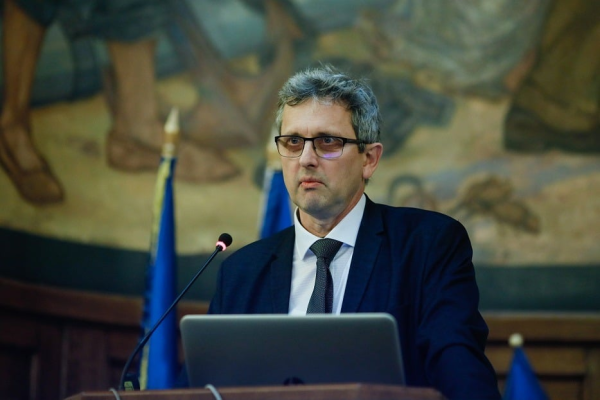 Valentin Lazea, economist-șef al Băncii Naționale a României: În cazul profesorilor și medicilor a fost justificată creșterea salariilor