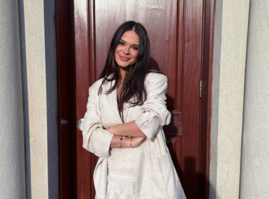Scandal în diplomație: fostul viceconsul Tamila Cristescu, reacție vulgară pe Instagram la adresa Oanei Țoiu