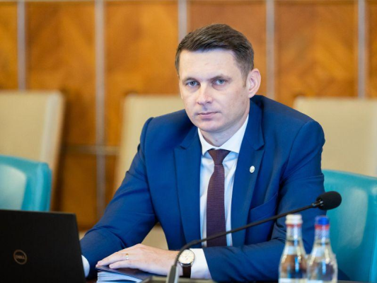 Cine este Mircea Abrudean, noul președinte al Senatului. El îi ia locul lui Ilie Bolojan, devenit premier