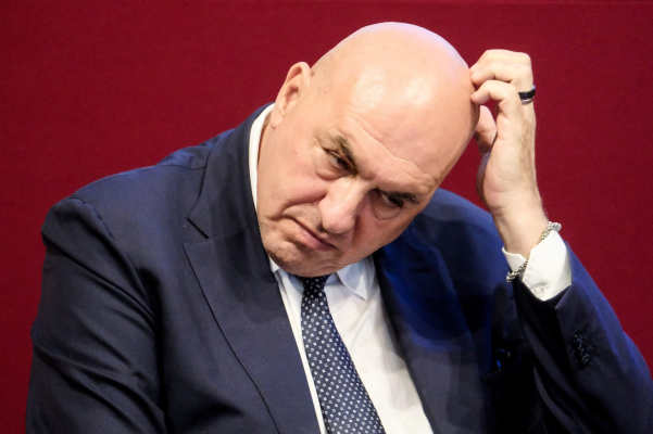Ministrul italian al apărării spune că NATO nu mai are niciun motiv să existe