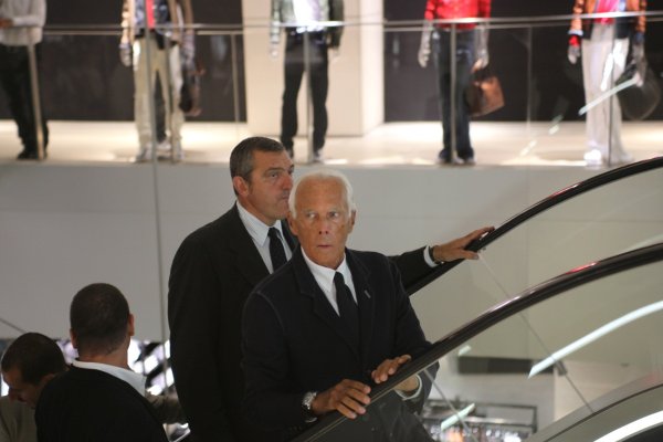 Giorgio Armani va lipsi de la Săptămâna Modei de la Milano pentru prima dată în cariera sa din cauza condițiilor medicale