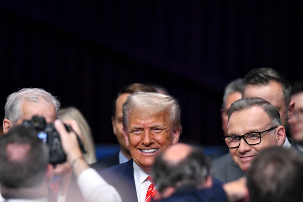 Liderul extremei drepte olandeze, Geert Wilders, îi mulţumeşte lui Donald Trump pentru întrevederea lor „excelentă”