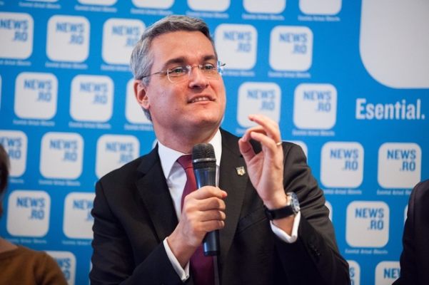 Dragoş Pîslaru: Comisia Europeană are rolul nu de ”baubau”, ci de gardian al tratatelor şi de a se asigura că proiectele pe care le avem respectă condiţiile de finanţare / Comisia Europeană nu dă to-do list-uri, nu impune lucruri