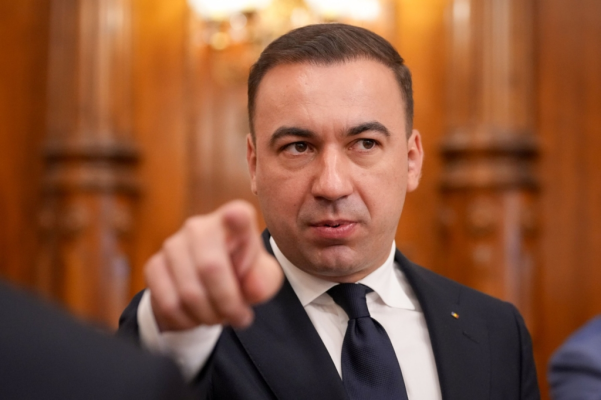 Ministrul Energiei, dispus să-și scadă salariul cu 20%. Condiția pusă de Bogdan Ivan directorilor companiilor din subordinea sa