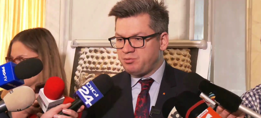 Acuzații de comportament incompatibil ale deputatului Mihail Neamțu. USR cere plecarea acestuia din fruntea Comisiei pentru cultură