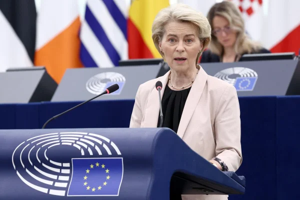Moțiunea de cenzură împotriva Comisiei Europene, respinsă categoric. Inițiativa AUR a strâns doar 175 de voturi