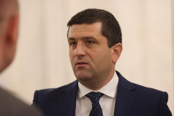 Burcea, ANAT: România va dispărea definitiv de pe piața turistică internațională, după decizia ministrului Miruță. ”Este ridicol. Buget de firmă, nu de țară”
