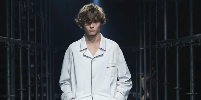O nouă ediție a Paris Fashion Week Men’s marchează schimbări de direcție în marile case de modă